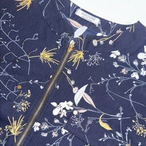 ANGVNS Women's Floral Blouse - Navy